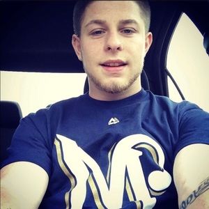 Meet your Posher, Alex